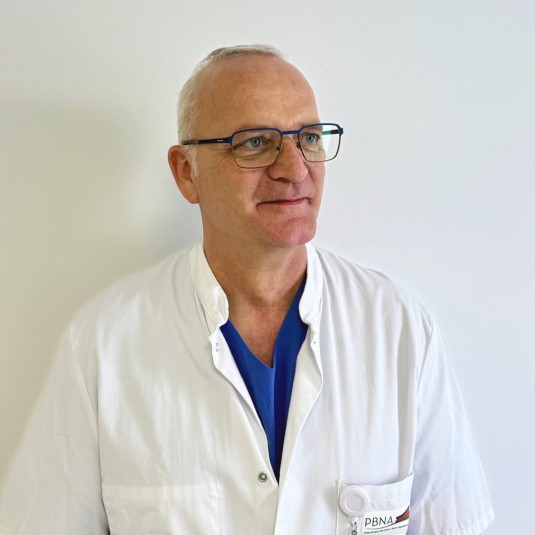 Photo du Pr Richebé en blouse